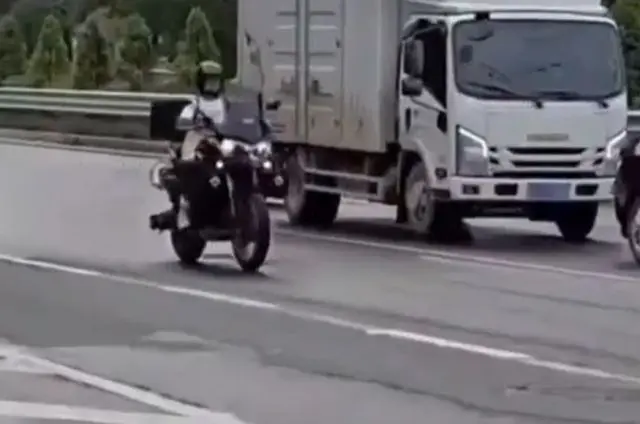 Следующий этап добавить крышу