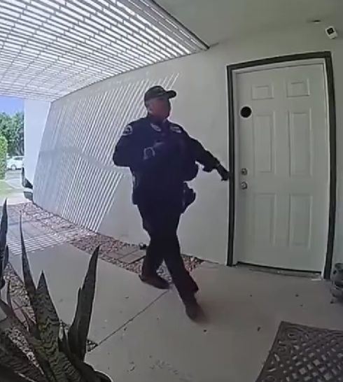 А потом спрашивают чего они сразу стрелять начинают...