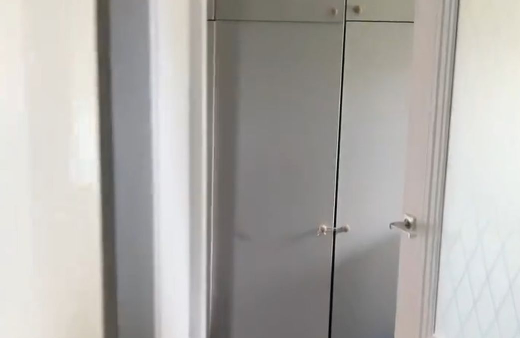 Наглый конь)