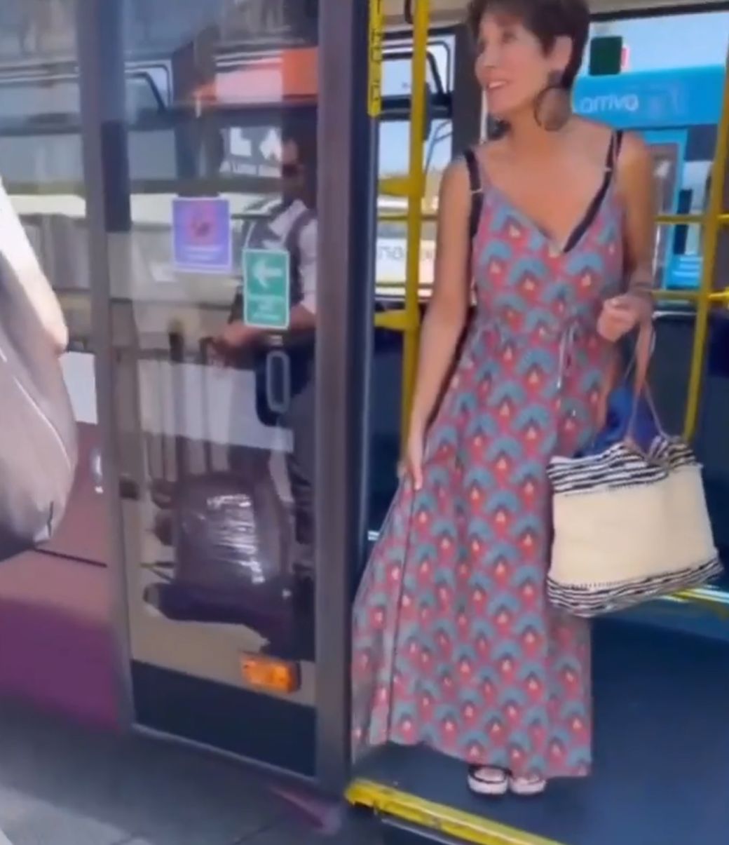 Не судьба ей выйти из автобуса!⁠⁠