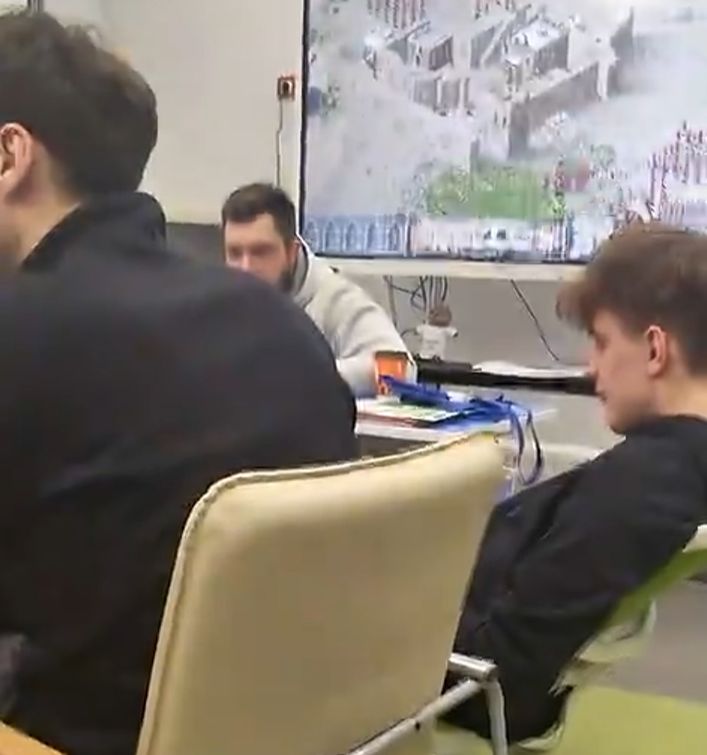Спалился