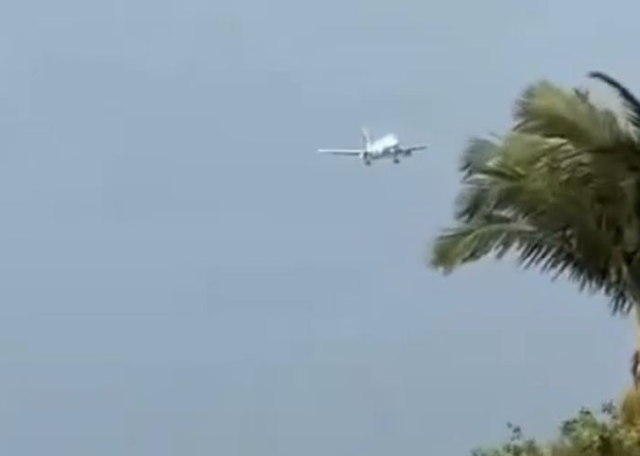 Посадка самолета компании LATAM в аэропорту Brasilia⁠⁠