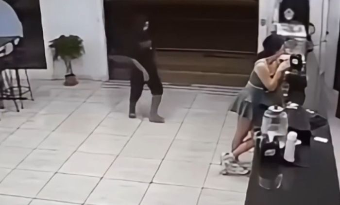 Хотел ограбить⁠⁠