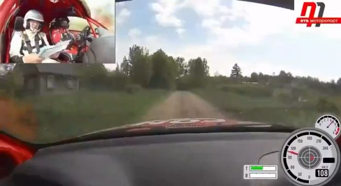 В сети завирусилось видео аварии на ралли в Белоруссии