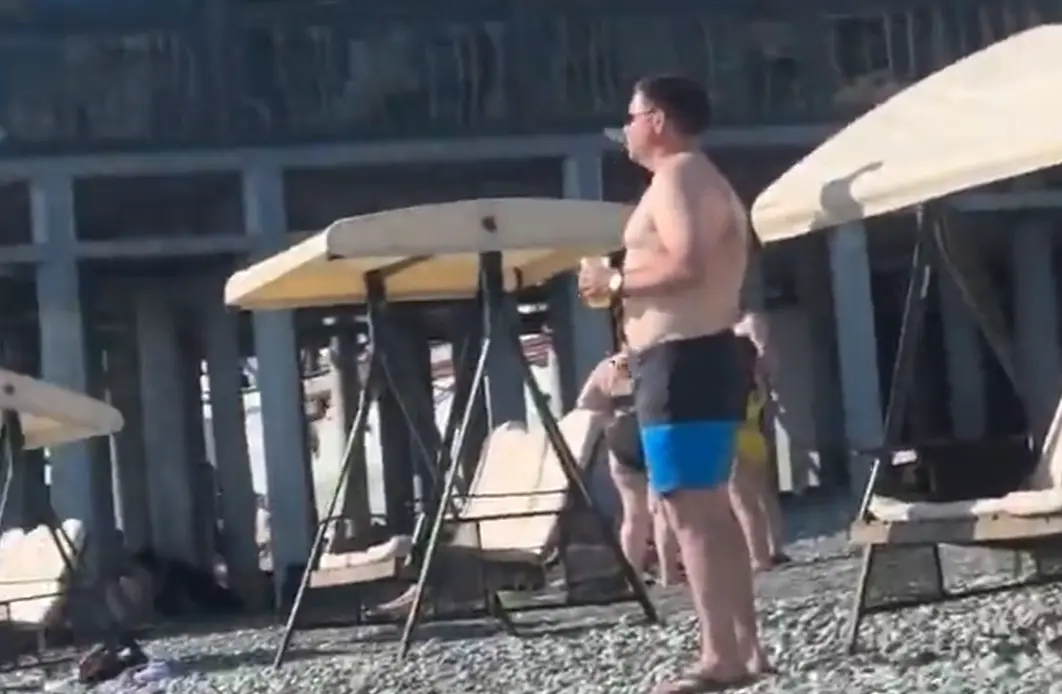"Куда делись спортивные подтянутые мужчины? Это что вообще такое?"