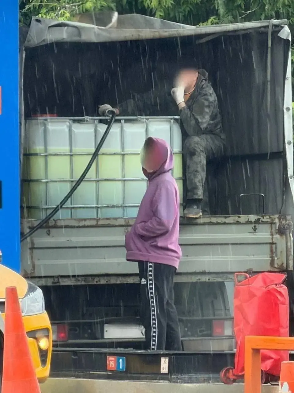 Спекулянты на московской заправке