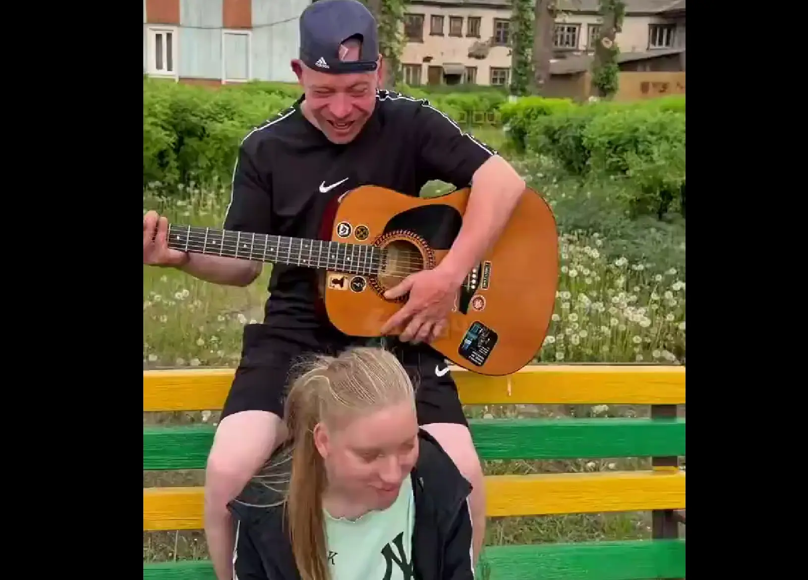 Сел на шею