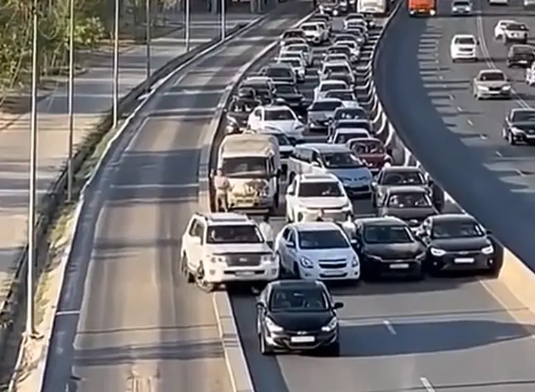 Зачем тебе джип, если ты по асфальту все время ездишь?