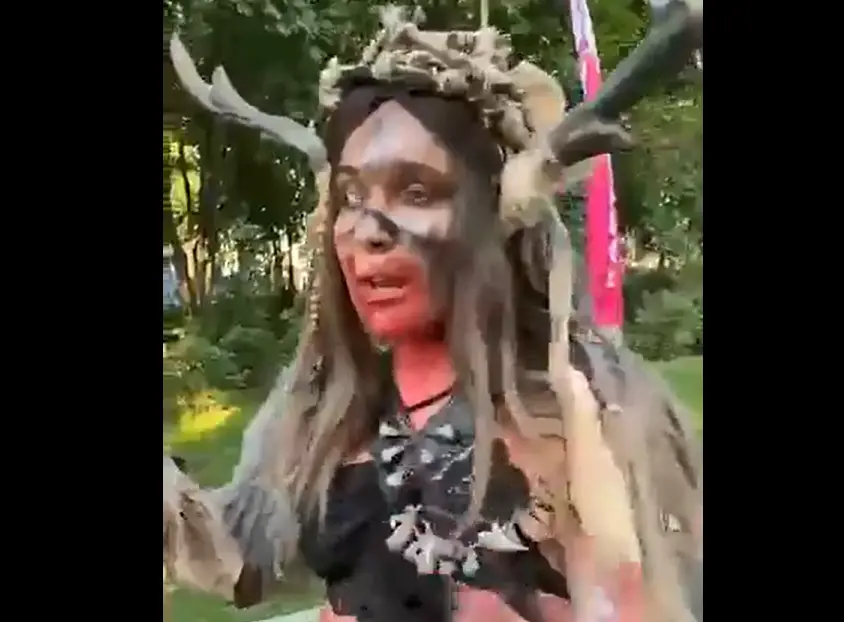 Не косплей⁠⁠