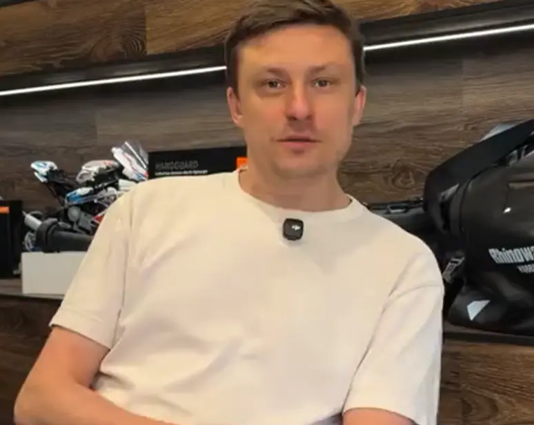 Ходячий склад запчастей