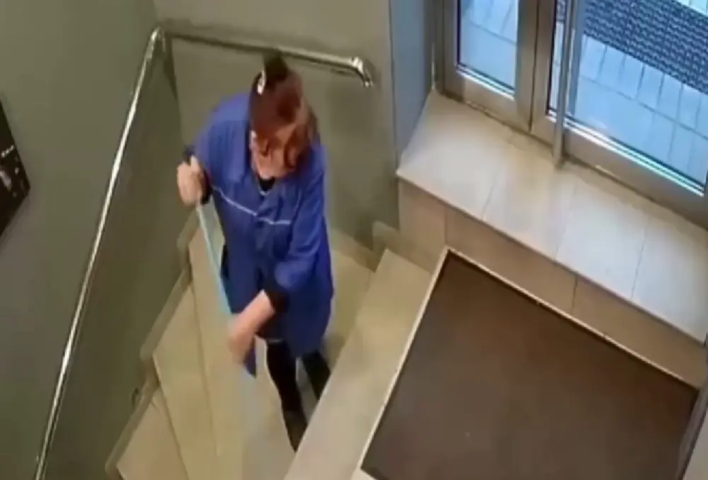 Зашвабрено