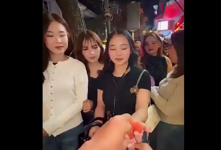 Хуё..й фокусник