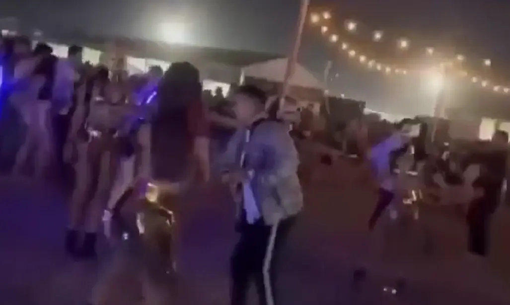 Лучшая маска на рейв