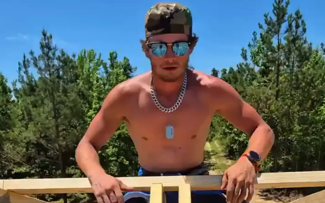 В начале не понял