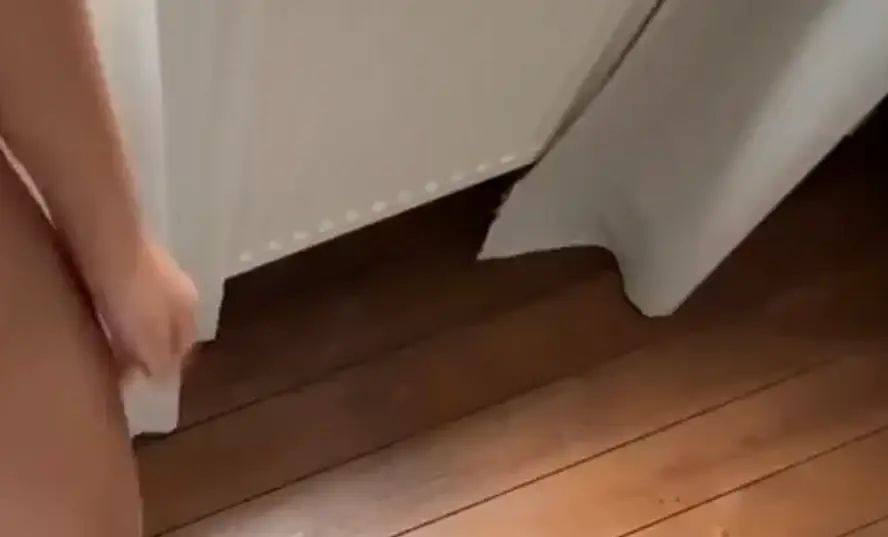 Кто там?