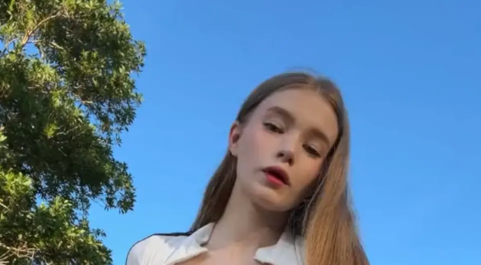 Diana Rider на поляне⁠⁠