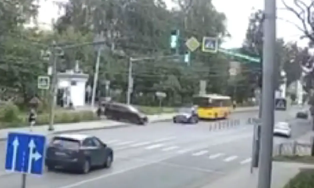 Последние шаги на зеленый