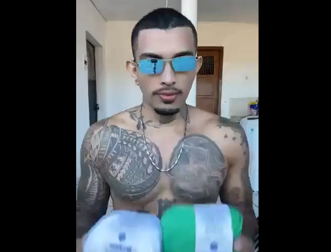 Когда ты из картеля, но бабушкина наука - это бабушкина наука!⁠⁠