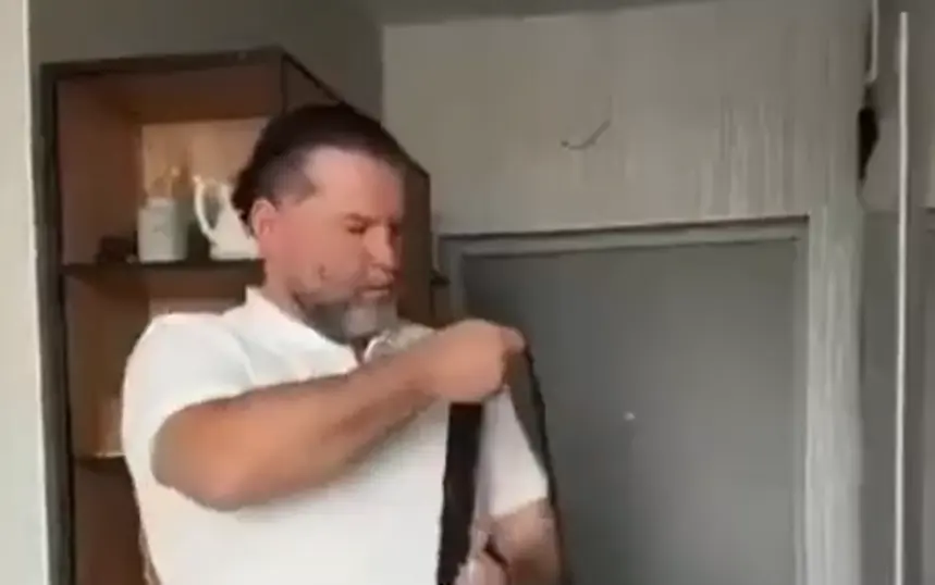 Матёрый подкаблучник...⁠⁠