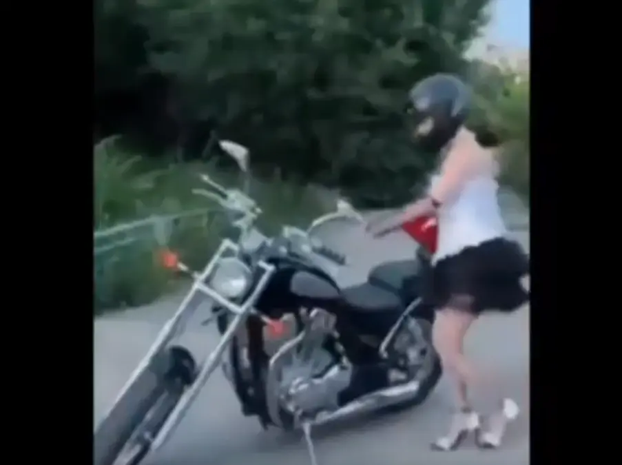 Тот случай, когда красавице не страшно...⁠⁠