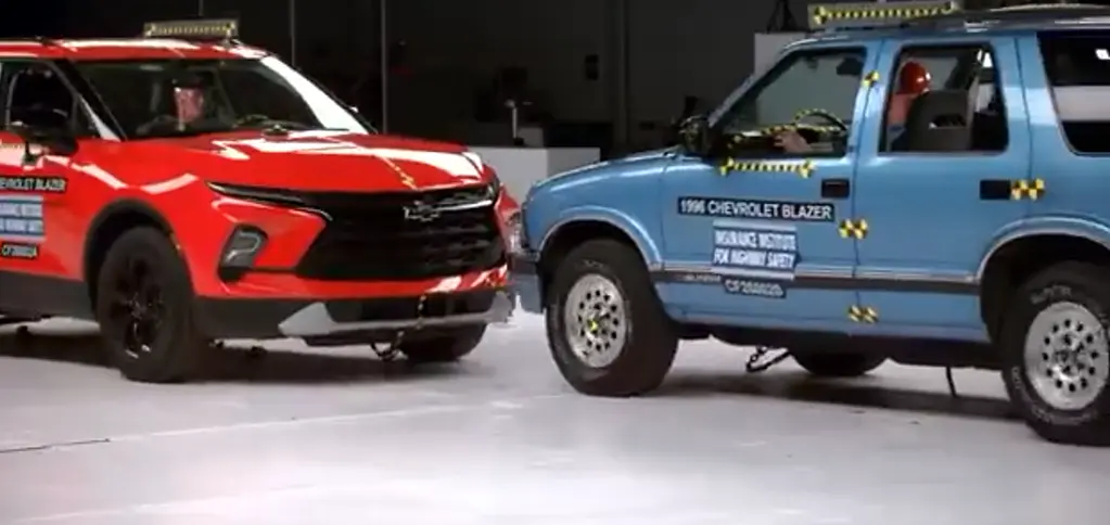 Краш-тест Chevrolet Blazer 1996 против 2026: рамный седан или современная безопасность?