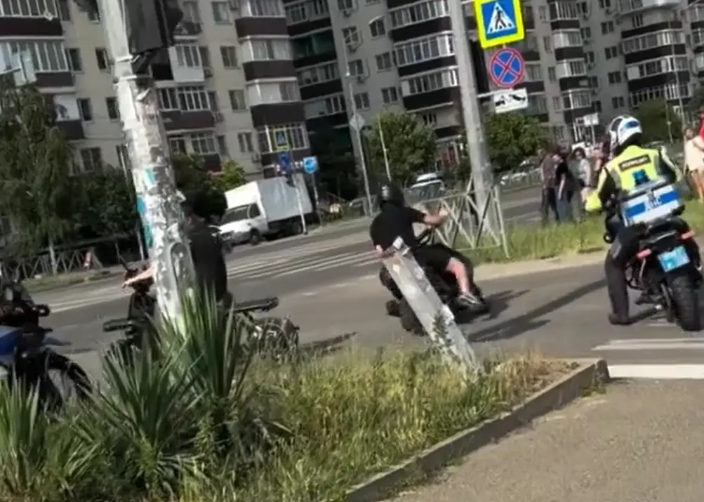 Ещё одного упаковали⁠⁠