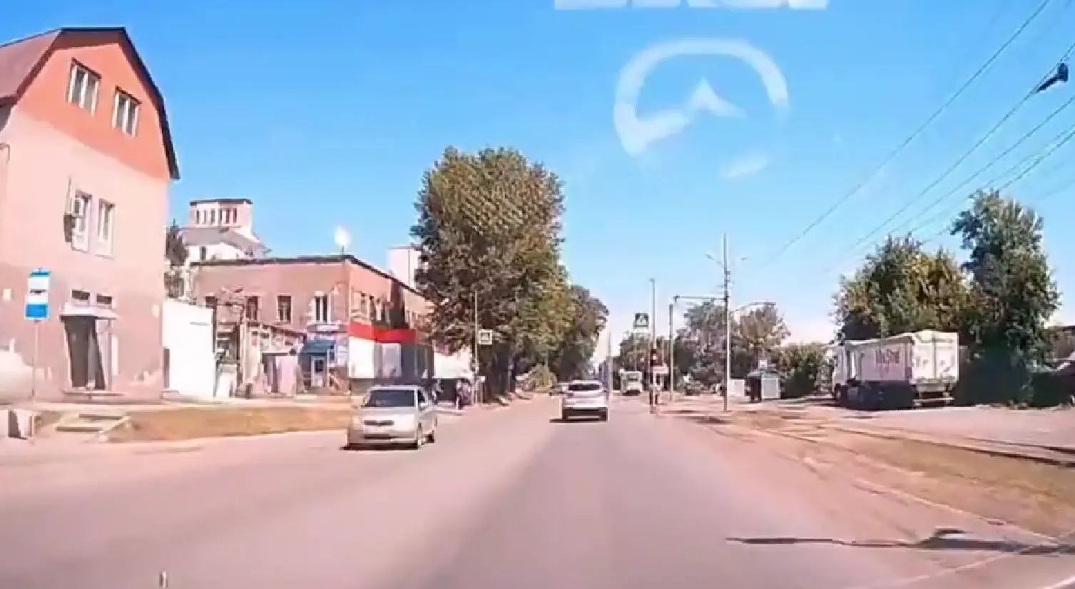 Яркий пример, когда пешеходам пофиг на своё здоровье и жизнь