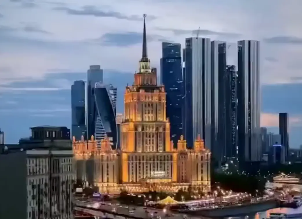Сибиряк удивляется, как живет Москва