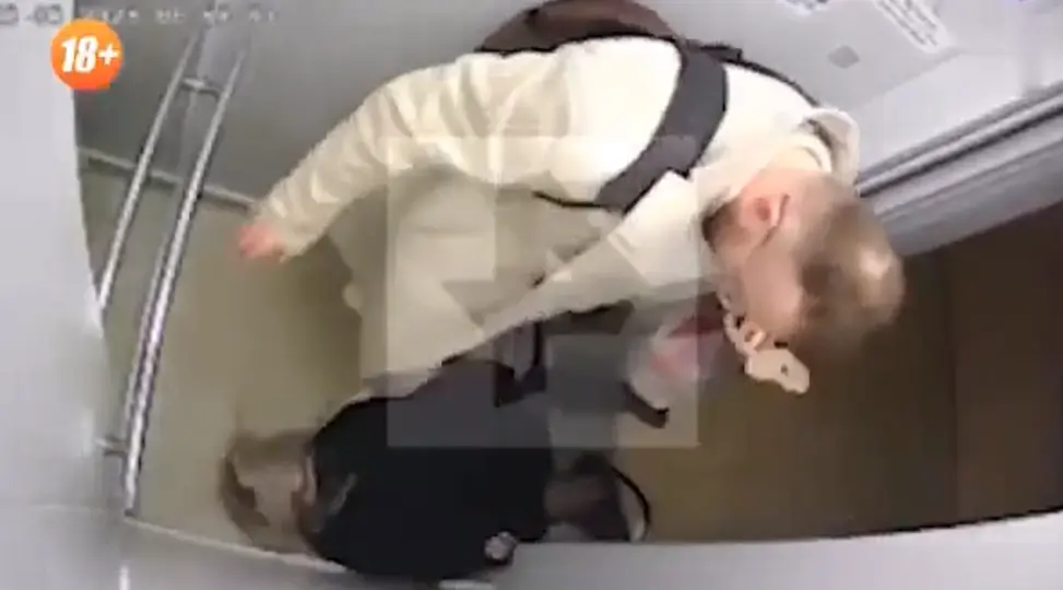 Случай в лифте