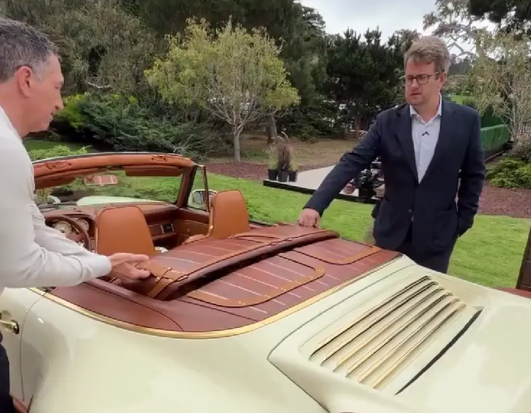 Louis Vuitton создал два эксклюзивных Porsche 911