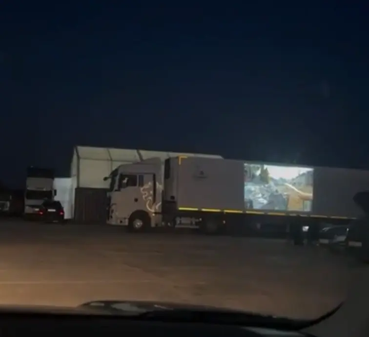 Необычный компьютерный клуб заметили на трассе под Самарой