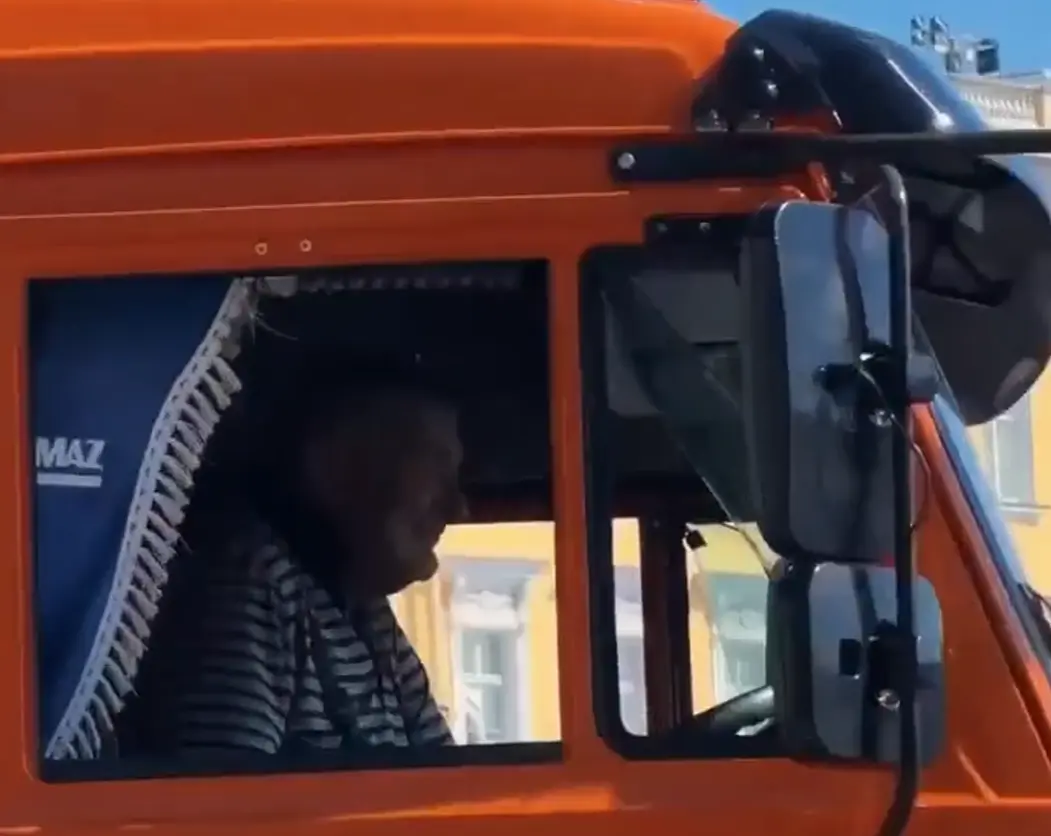 Порадовал людей в жаркую погоду⁠⁠