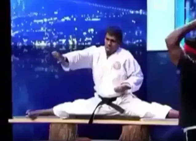 Непобедимый мастер на шоу талантов в Индии