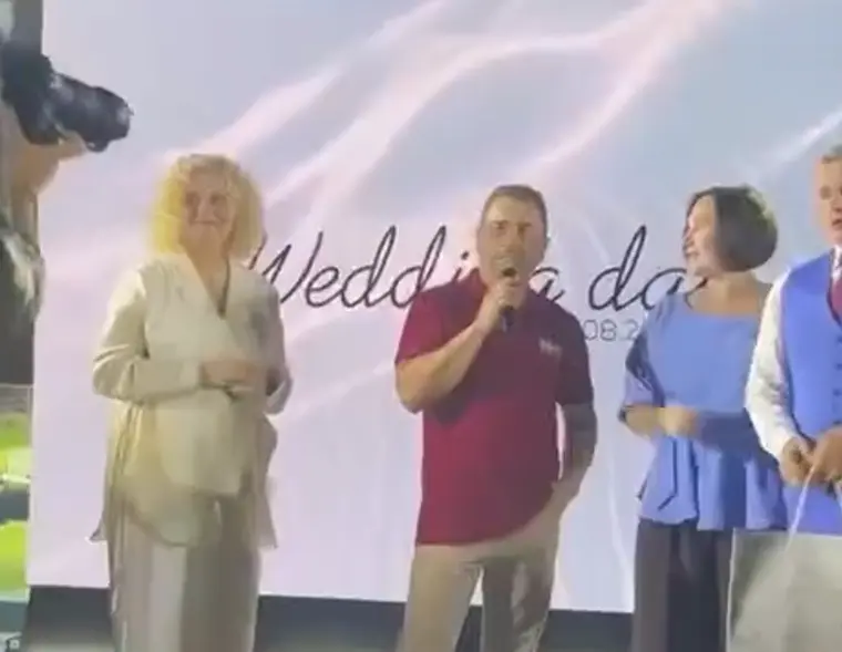 Отец жениха выдал базовое поздравление на свадьбе