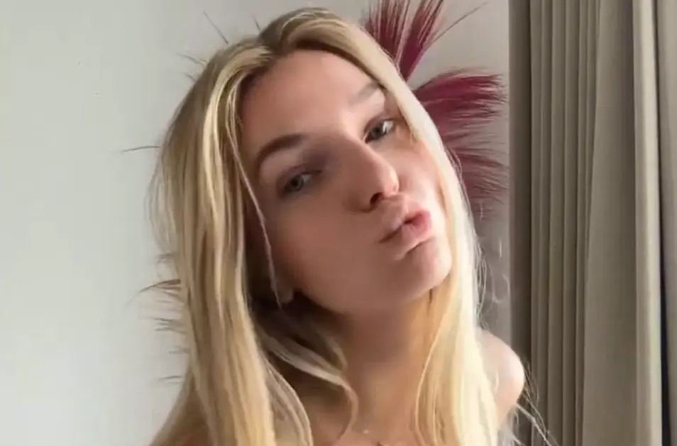 Блондинка Sandra_hot