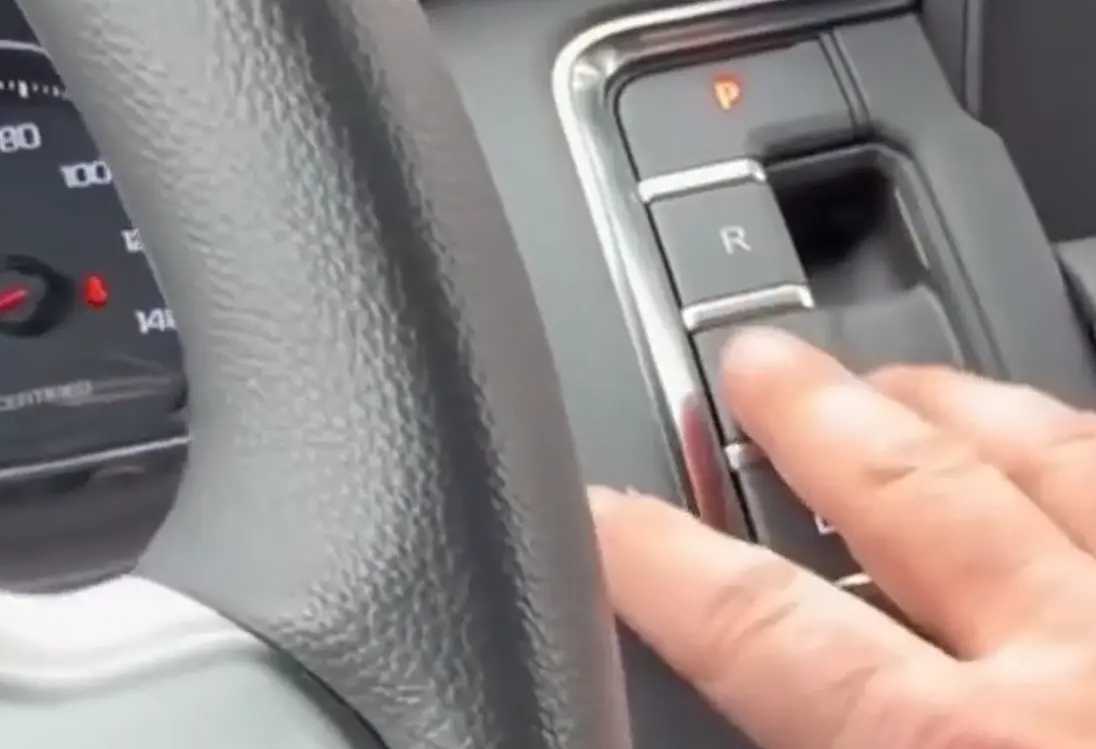 Кнопочная автоматическая коробка передач...
