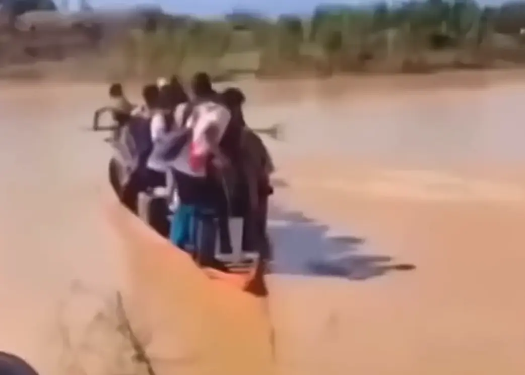 О чем они думали, когда туда впихивались по самое не надо?