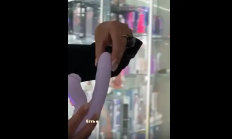 Девочки, записываемся на игрушки