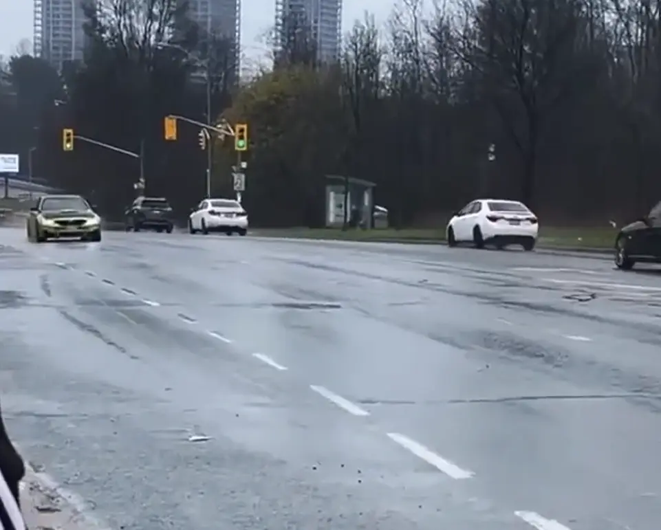 Золотая BMW это не к добру⁠⁠