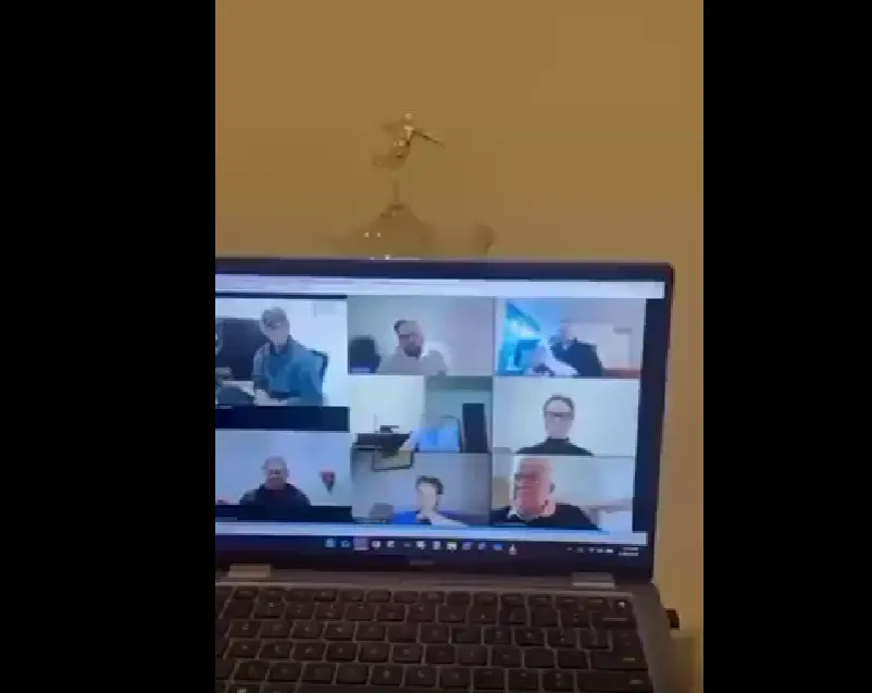 Видеозвонок на работе