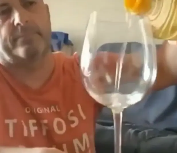 Масло, вода, зеленка и алказельцер...