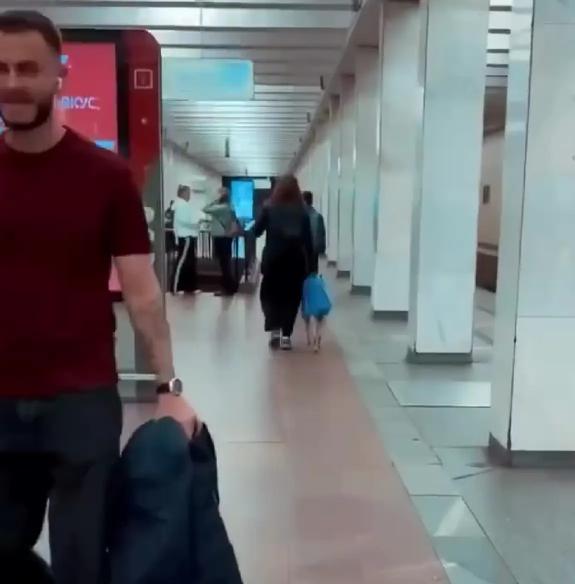 Сумка для большой собаки в метро⁠⁠